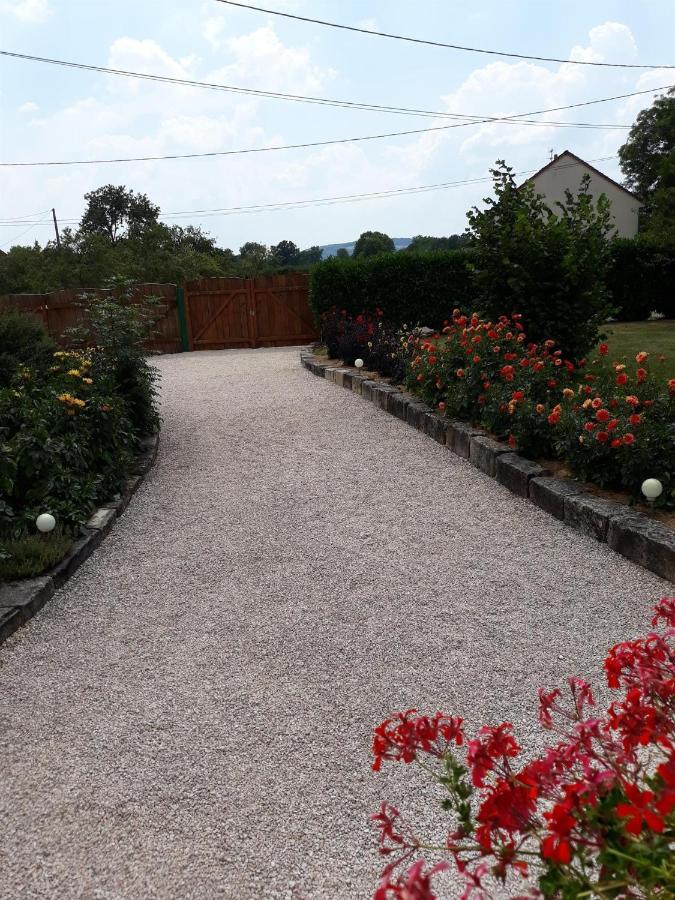 La Roulotte De Bourgogne Villa Brianny Exterior photo